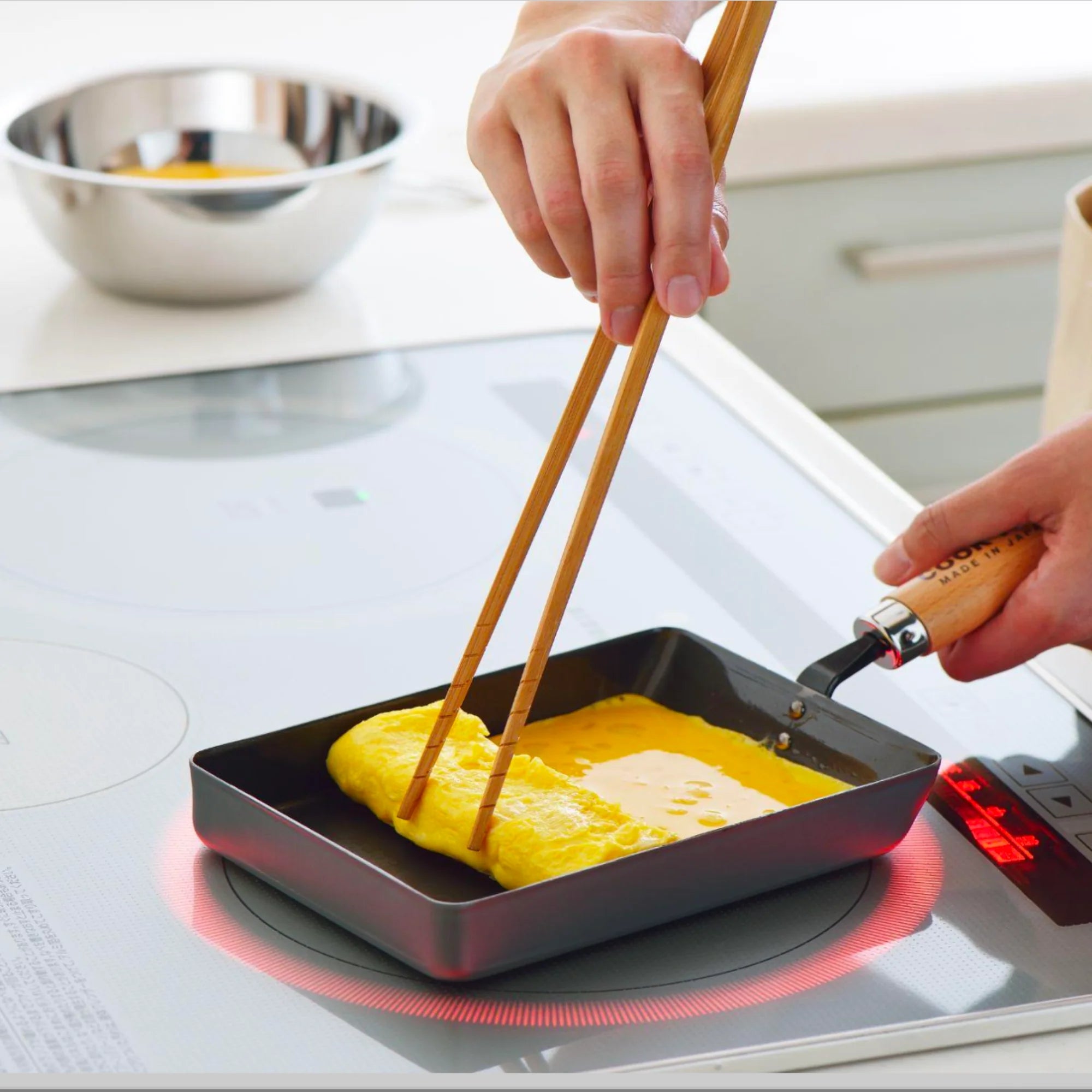 Yoshikawa Cook-Pal Ren Large Nitrided Carbon Steel Rolled Egg/Omelet Pan (Tamagoyaki)